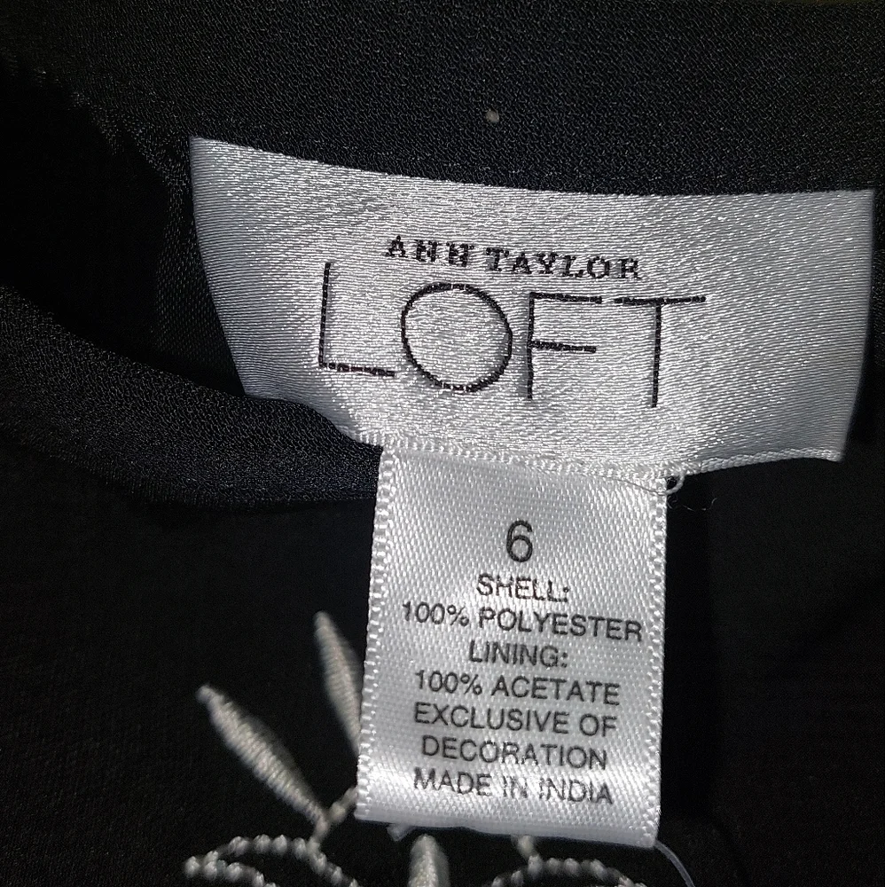 Ann Taylor Loft black embroidered skirt - Picture 5 of 6